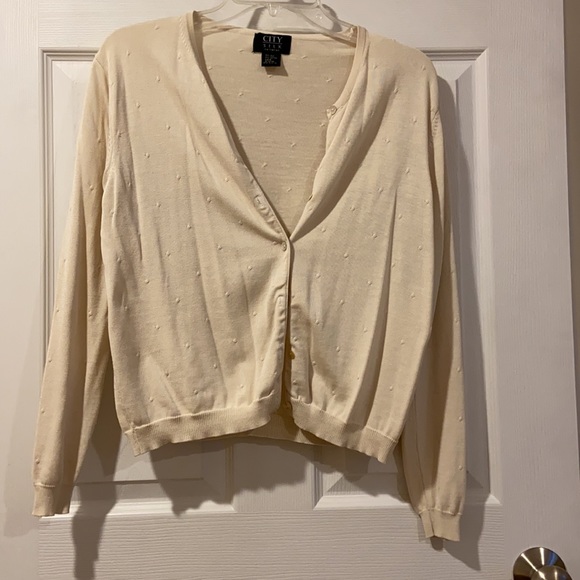 City Silk White Sweater with Circle Detail Set - Picture 10 of 14